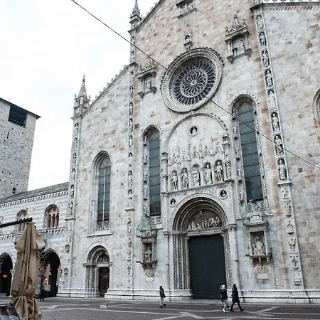 Casa Del Campanile Near The Lake Appartamento