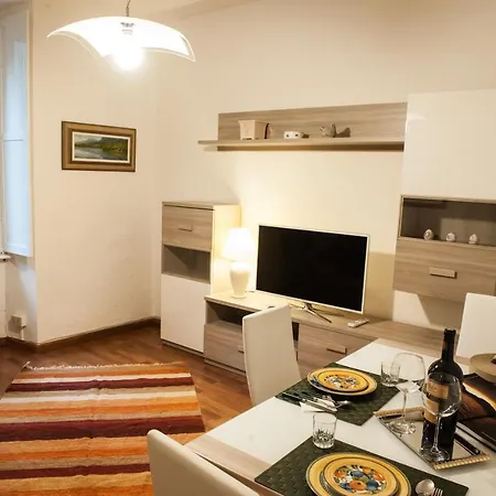 Appartamento Casa Del Campanile Near The Lake *
